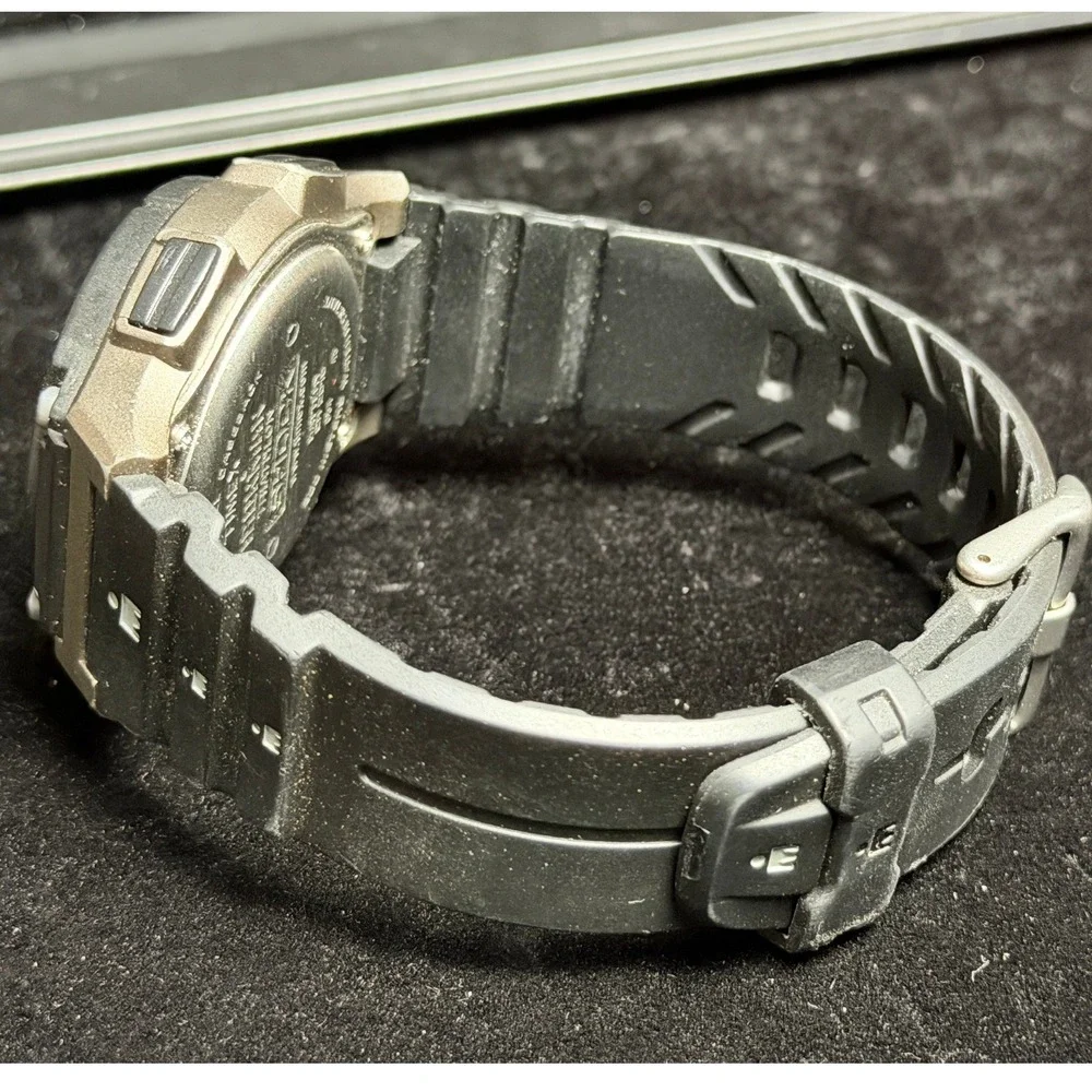 Timex Ironman Triathlon Shock Watch: 200M Water Resistant, 30 Lap Digital, WORKS